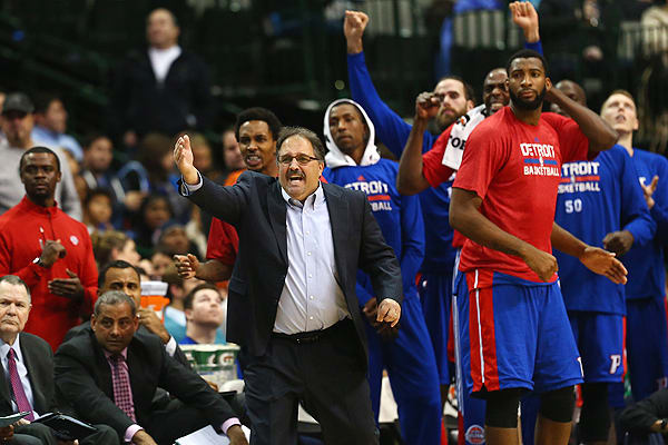 Pistons Mavericks 600